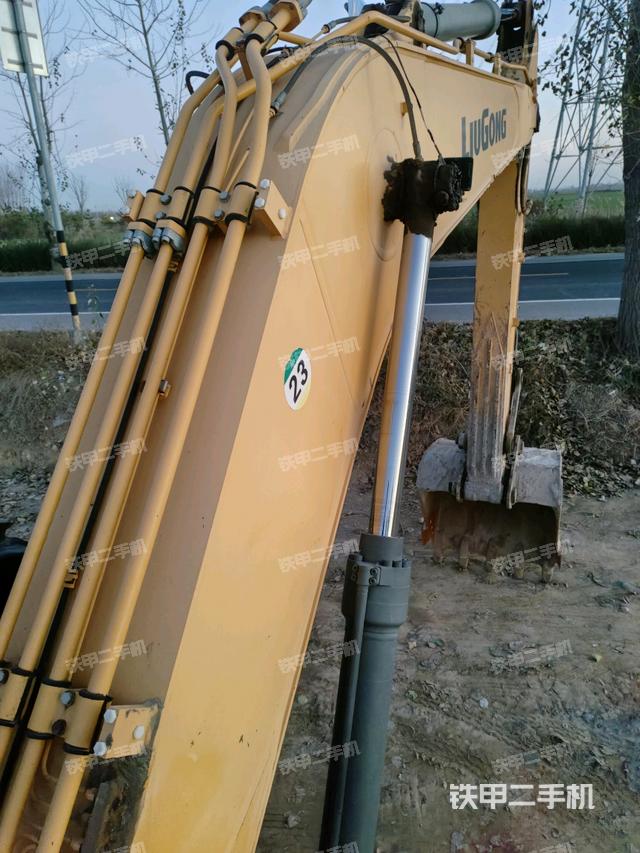 小臂整體右前（工作和回轉(zhuǎn)裝置）