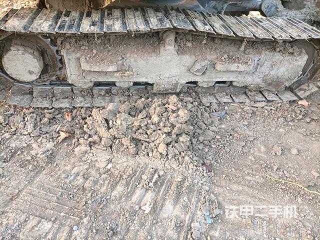 左側(cè)履帶整體?（行走機(jī)構(gòu)）