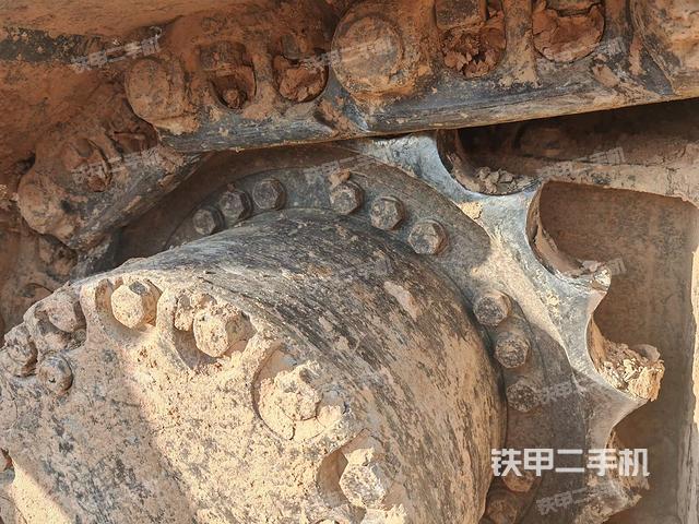 右側(cè)履帶整體（行走機(jī)構(gòu)）