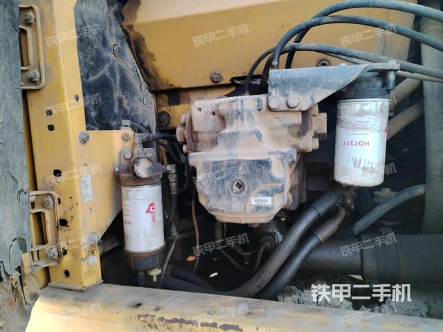 液壓泵斜45?左（大件艙室）