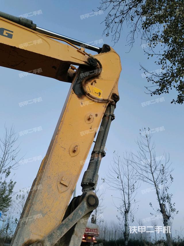 小臂整體左后（工作和回轉(zhuǎn)裝置）