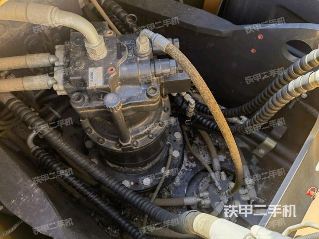 回轉(zhuǎn)馬達(dá)（上車部件）