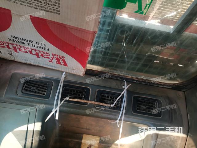 座椅后部（駕駛室部分）