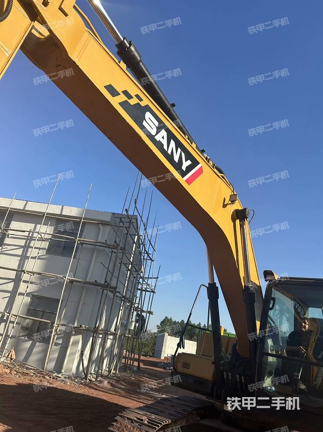 大臂整體?右側(cè)（工作和回轉(zhuǎn)裝置）