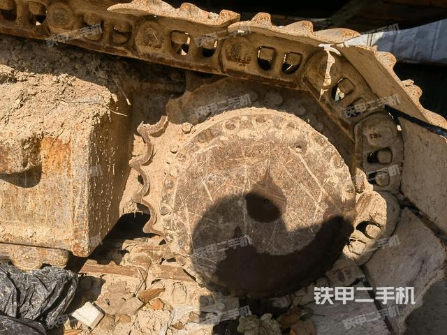左驅(qū)動(dòng)輪(行走機(jī)構(gòu)) 左驅(qū)動(dòng)輪(行走機(jī)構(gòu))