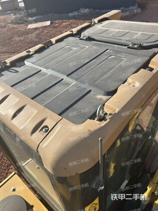 駕駛室頂部俯視（上車部件）