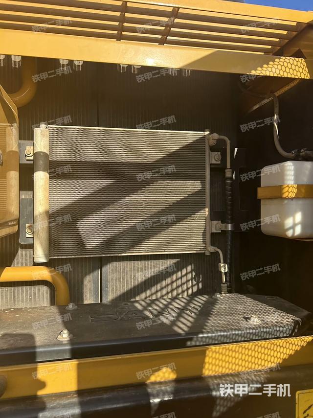散熱器正面（大件艙室）