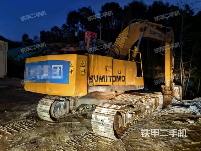 整機右后45°（整機外觀）