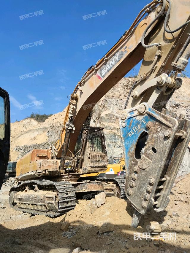 右前45(整機(jī)外觀) 右前45(整機(jī)外觀)