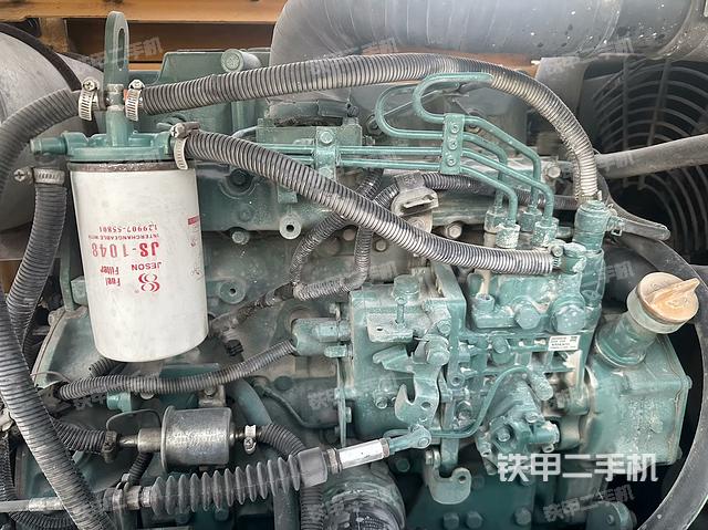 發(fā)動(dòng)機(jī)整體俯視(整機(jī)外觀) 發(fā)動(dòng)機(jī)整體俯視(整機(jī)外觀)