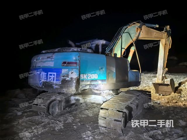 神钢SK210LC-8挖掘机的设备实拍-第2张实拍照片