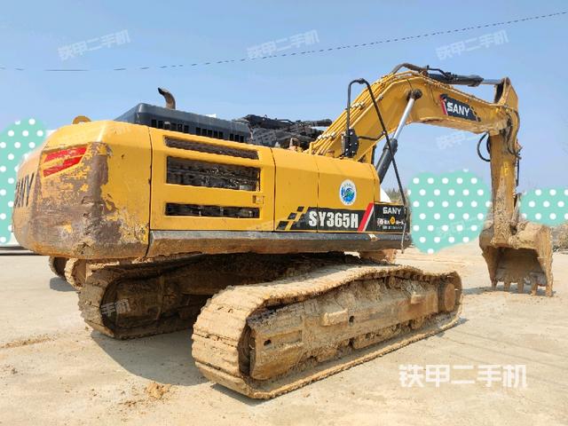 整機(jī)右后45°(整機(jī)外觀) 整機(jī)右后45°(整機(jī)外觀)