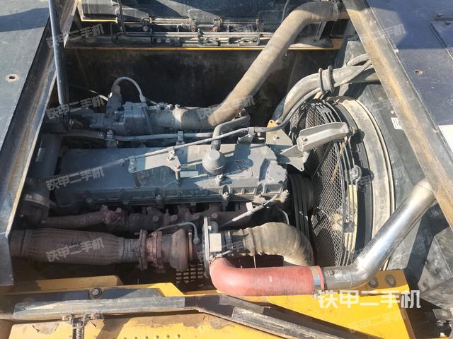 發(fā)動(dòng)機(jī)室（上車部件）