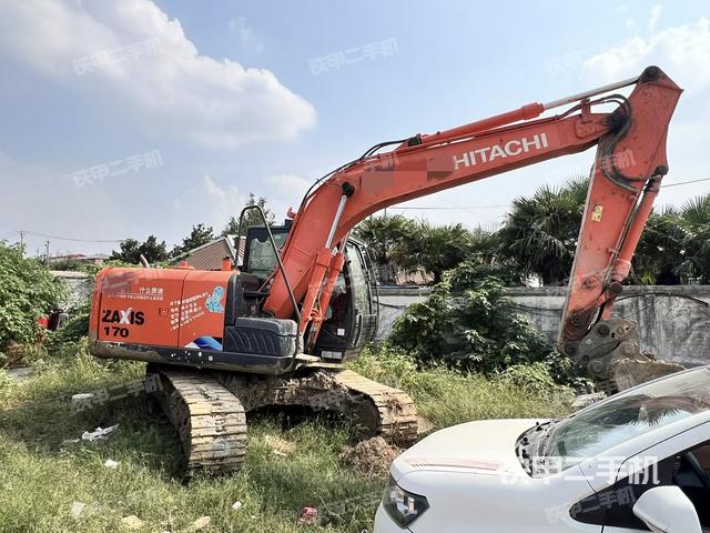 整機(jī)右后45°(整機(jī)外觀) 整機(jī)右后45°(整機(jī)外觀)