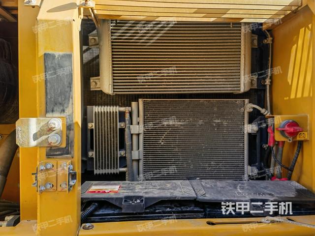 散熱器正面（大件艙室）