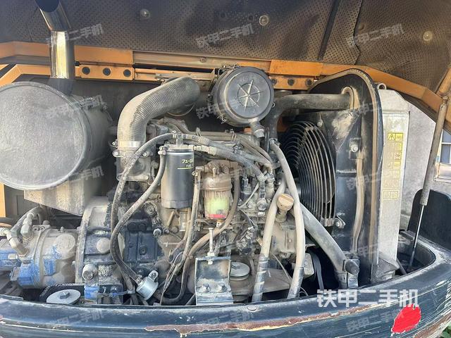 發(fā)動機整體俯視（整機外觀）