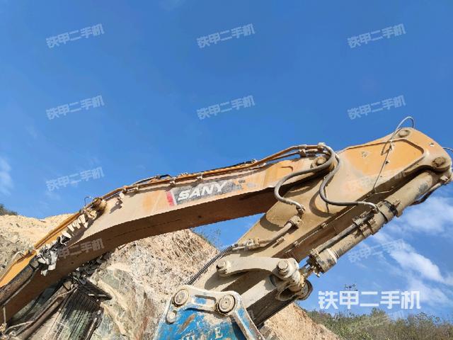 大臂整體?右側(cè)(工作和回轉(zhuǎn)裝置) 大臂整體?右側(cè)(工作和回轉(zhuǎn)裝置)