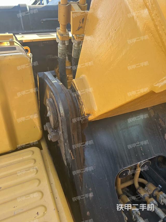 大臂根部?斜視（工作和回轉(zhuǎn)裝置）