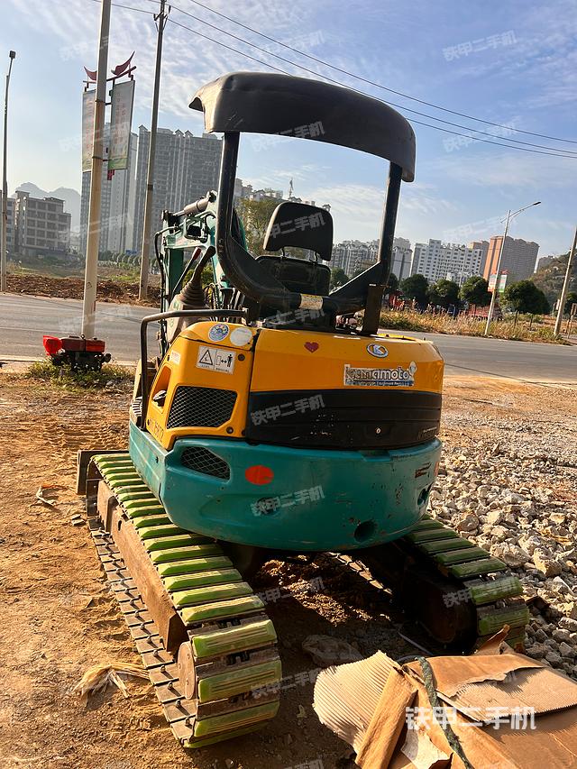 整機右后45°（整機外觀）