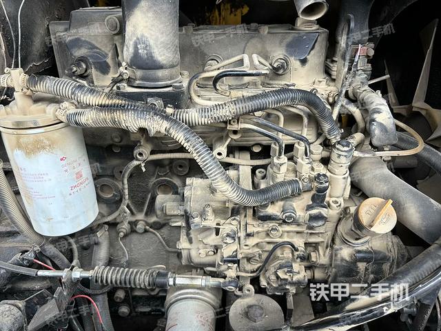 發(fā)動(dòng)機(jī)整體俯視(整機(jī)外觀) 發(fā)動(dòng)機(jī)整體俯視(整機(jī)外觀)