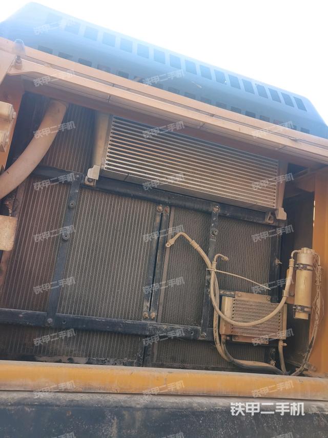 電瓶（大件艙室）