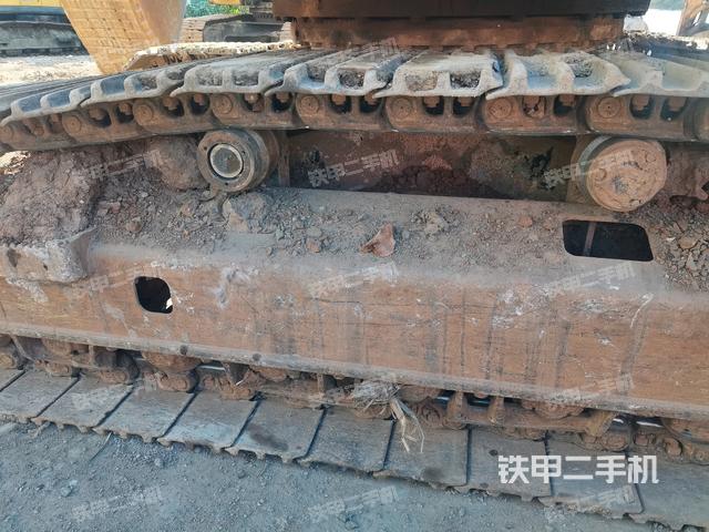 左側(cè)行走馬達(dá)蓋板（行走機(jī)構(gòu)）