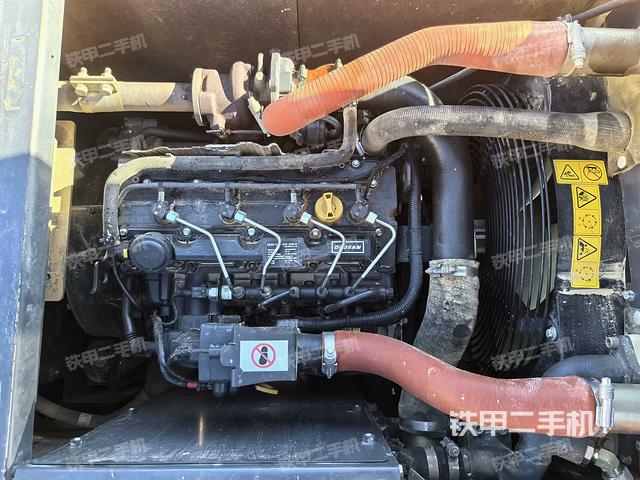 發(fā)動機整體俯視（整機外觀）