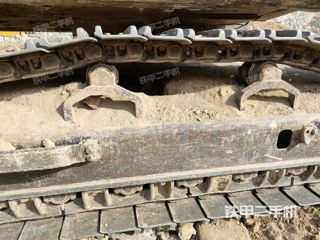 右側(cè)行走馬達(dá)蓋板(行走機(jī)構(gòu)) 右側(cè)行走馬達(dá)蓋板(行走機(jī)構(gòu))