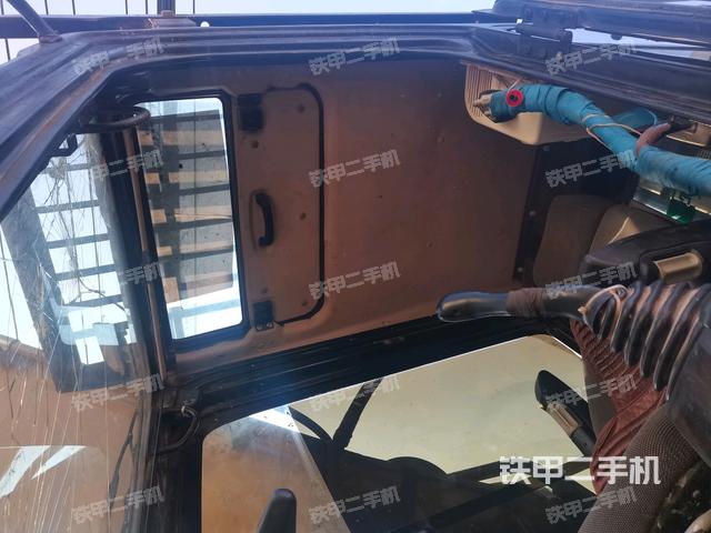 頂棚整體（駕駛室部分）