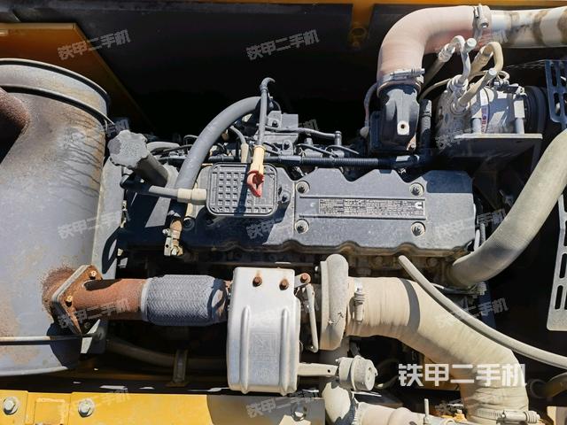 發(fā)動(dòng)機(jī)室（上車部件）