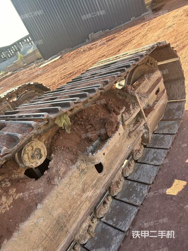 右驅(qū)動(dòng)輪（行走機(jī)構(gòu)）