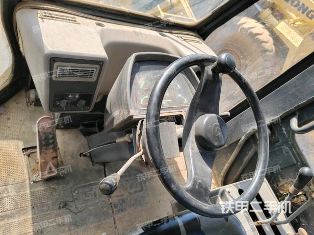 儀表盤（駕駛室部分）