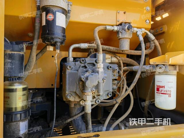 液壓泵斜45?左（大件艙室）