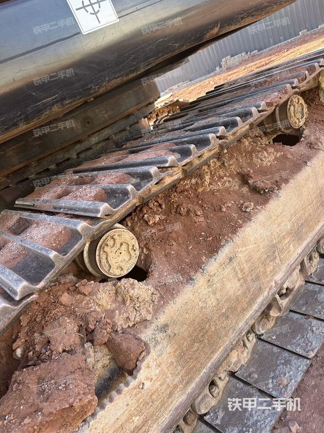 右側(cè)履帶整體（行走機(jī)構(gòu)）