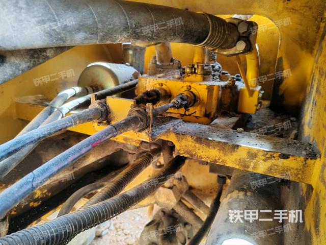 前驅(qū)動橋（液壓/傳動系統(tǒng)）