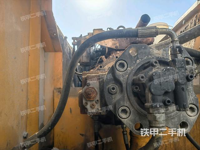 液壓泵斜45?左(大件艙室) 液壓泵斜45?左(大件艙室)