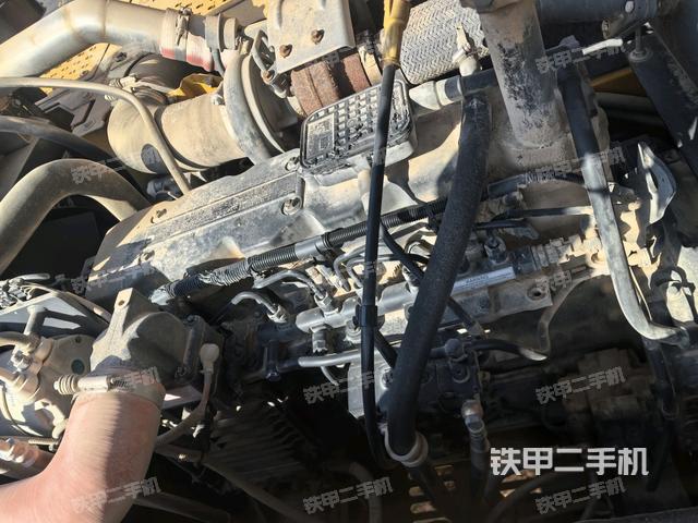 氣門室蓋螺絲特寫(上車部件) 氣門室蓋螺絲特寫(上車部件)