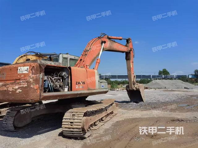 整機(jī)右后45°(整機(jī)外觀) 整機(jī)右后45°(整機(jī)外觀)