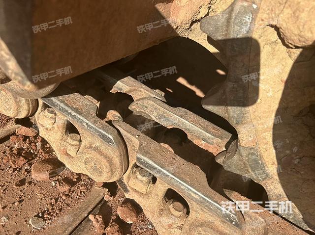 左側(cè)行走馬達(dá)蓋板（行走機(jī)構(gòu)）