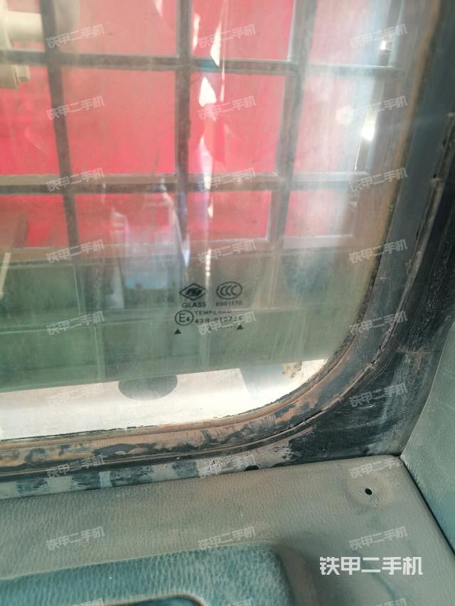 后窗玻璃角標(biāo)（駕駛室部分）