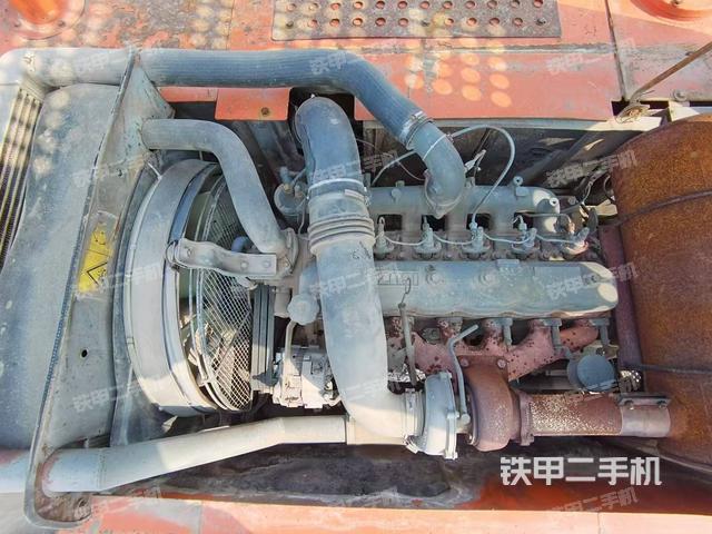 發(fā)動(dòng)機(jī)整體俯視(整機(jī)外觀) 發(fā)動(dòng)機(jī)整體俯視(整機(jī)外觀)