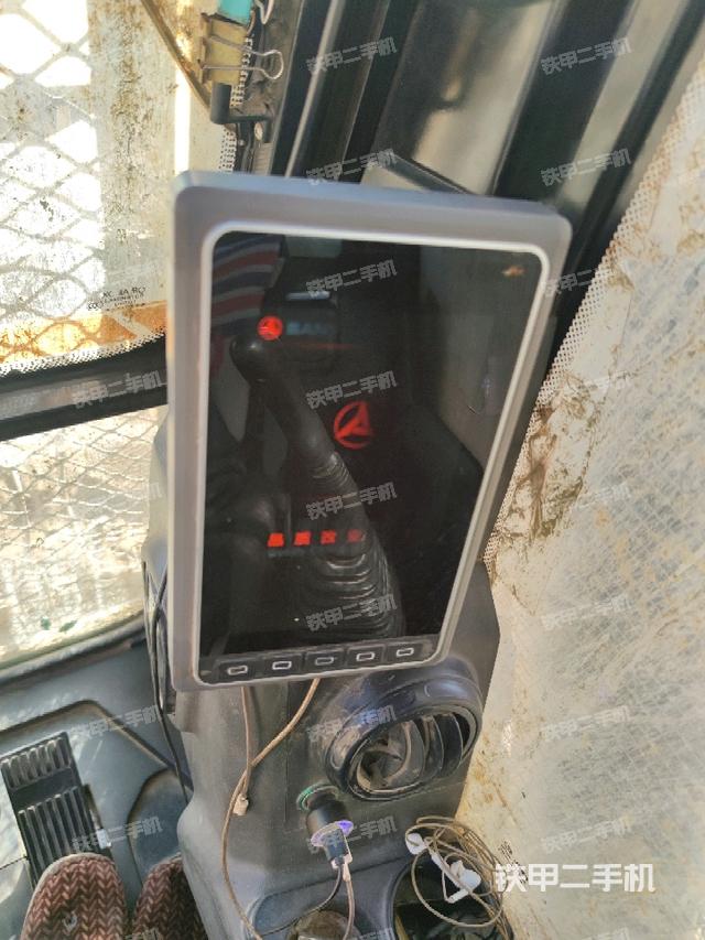 顯示屏?(駕駛室部分) 顯示屏?(駕駛室部分)