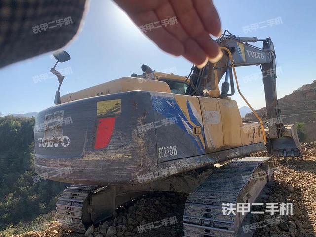 整機(jī)右后45°(整機(jī)外觀) 整機(jī)右后45°(整機(jī)外觀)
