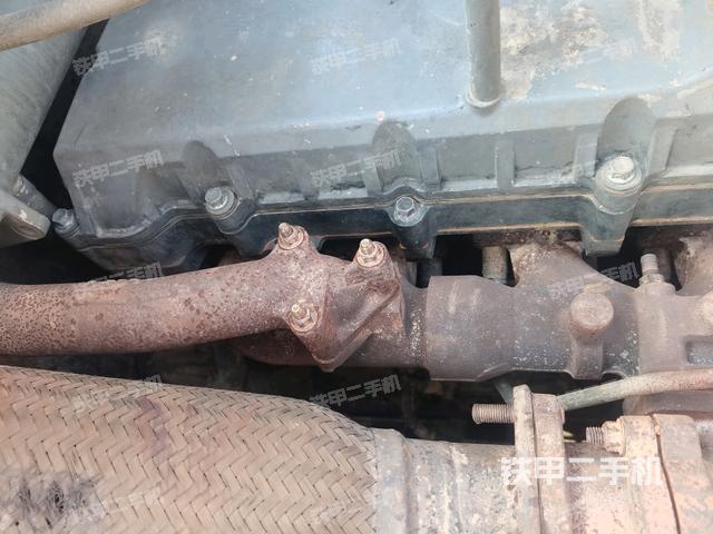 氣門室蓋螺絲特寫（上車部件）