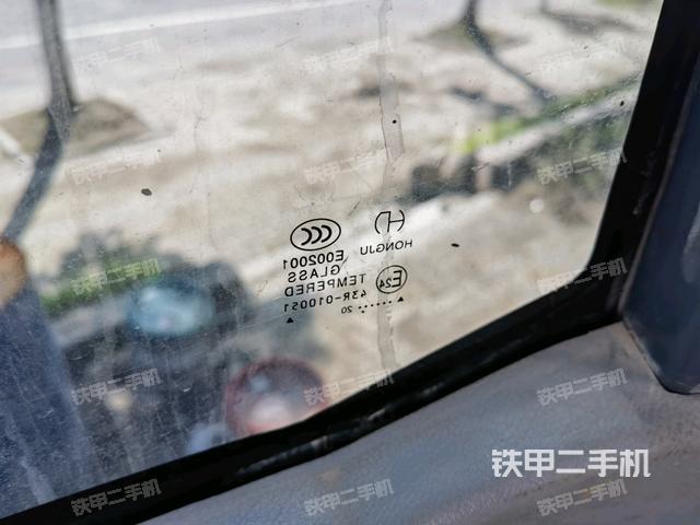后窗玻璃角標(biāo)(駕駛室部分) 后窗玻璃角標(biāo)(駕駛室部分)