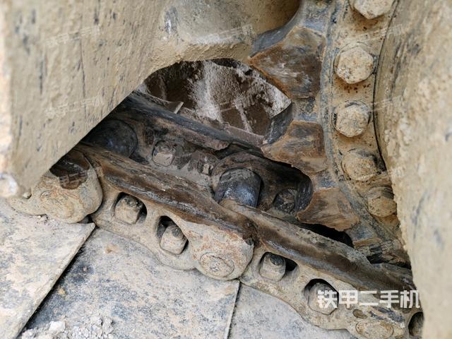 右側(cè)履帶整體(行走機(jī)構(gòu)) 右側(cè)履帶整體(行走機(jī)構(gòu))