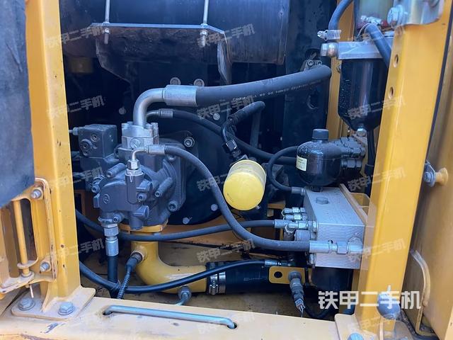 液壓泵室(大件艙室) 液壓泵室(大件艙室)