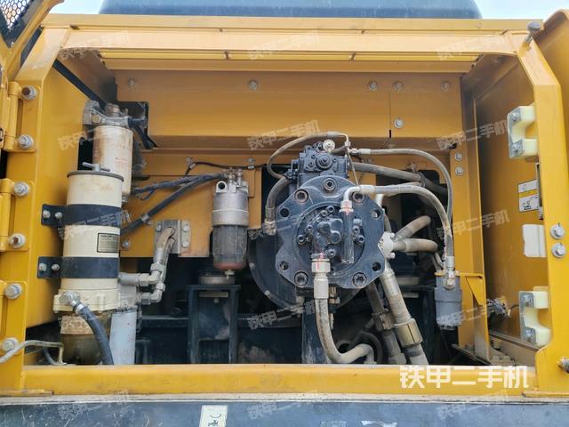 散熱器室(大件艙室) 散熱器室(大件艙室)