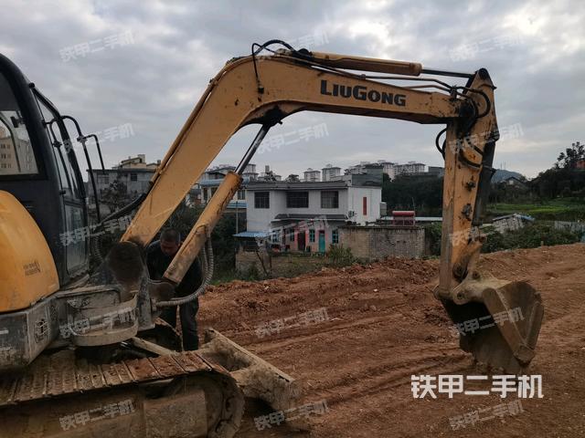 大臂整體?右側(cè)（工作和回轉(zhuǎn)裝置）