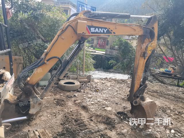 大臂整體?右側(cè)（工作和回轉(zhuǎn)裝置）